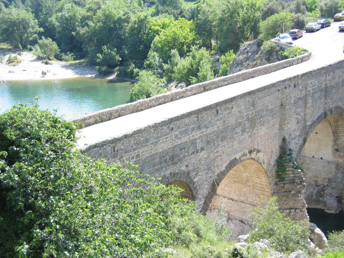 Gite Du Salagou Octon Esterno foto